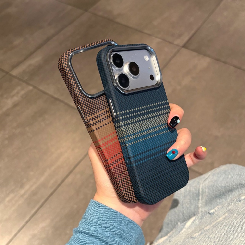 Luxury Carbon Fiber ForMagsafe - مراجعة Metal Photo Panel وسعره