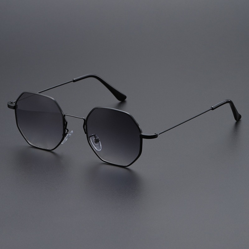 Sexy Small Square Sunglasses W - مراجعة Metal Photo Panel وسعره